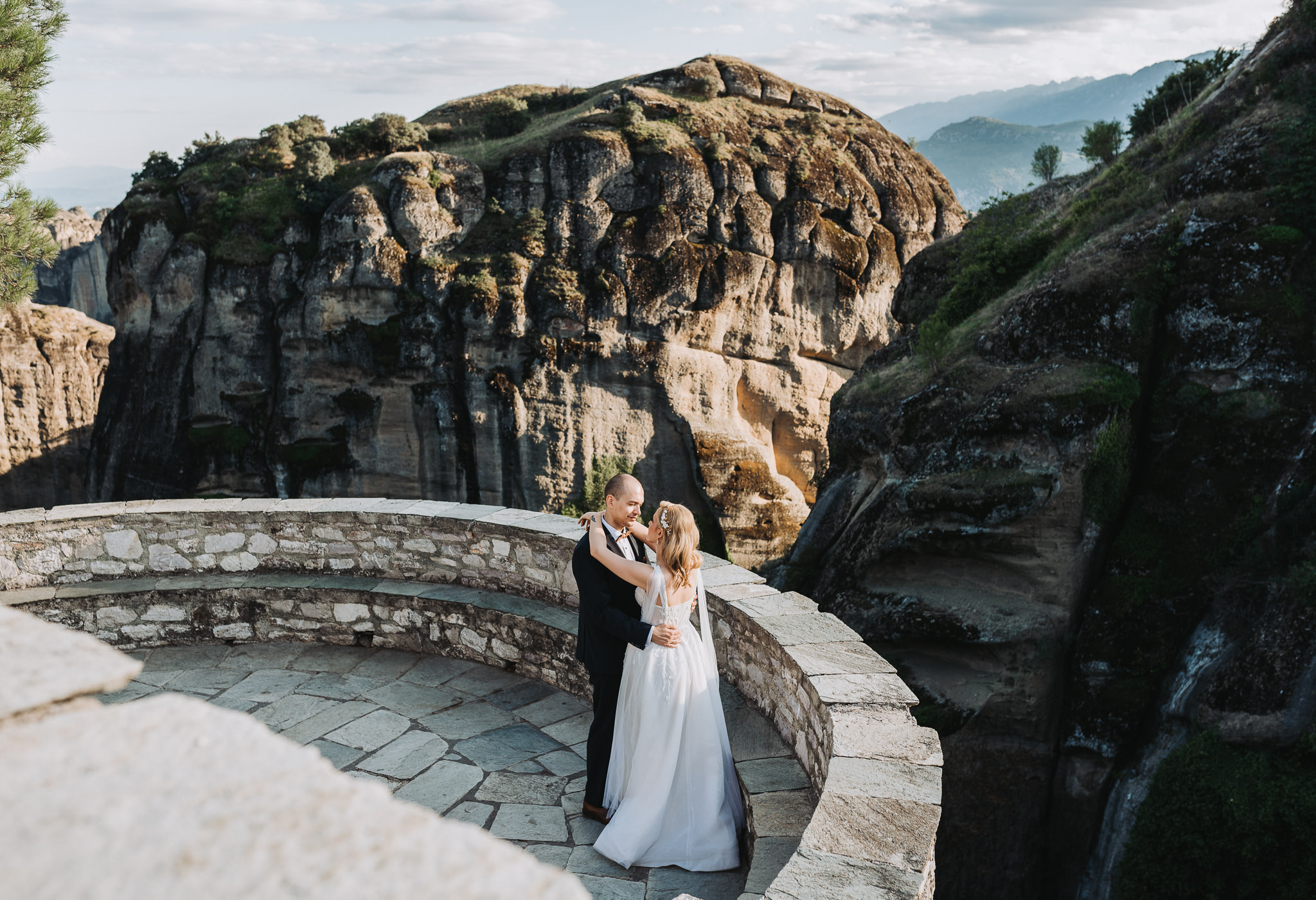 wedding in meteora greece,charis avramidis, charis avramidis photography, φωτογράφιση γάμου στα μετέωρα