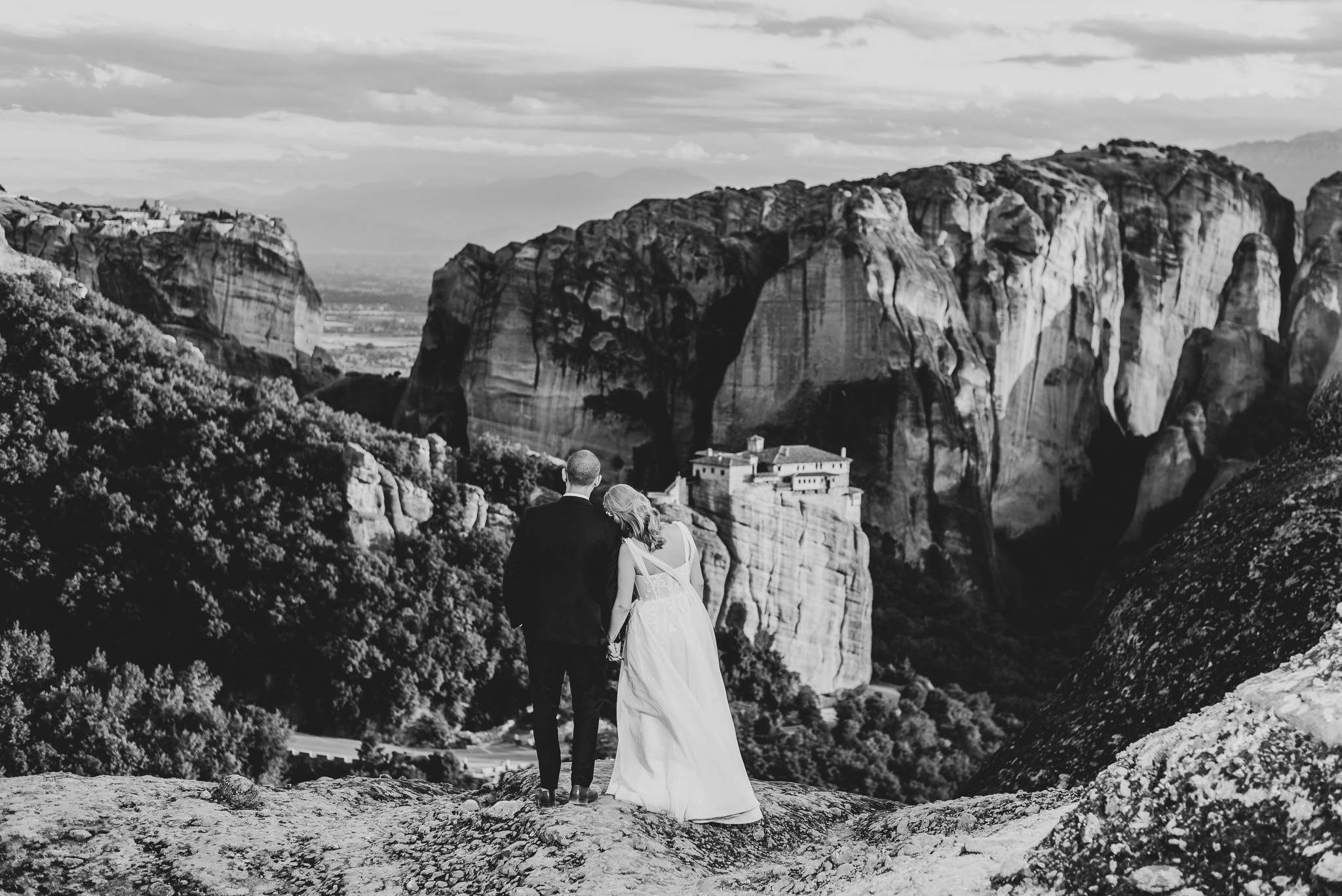 φωτογράφιση γάμου στα μετέωρα-wedding photographer greece-charis avramidis